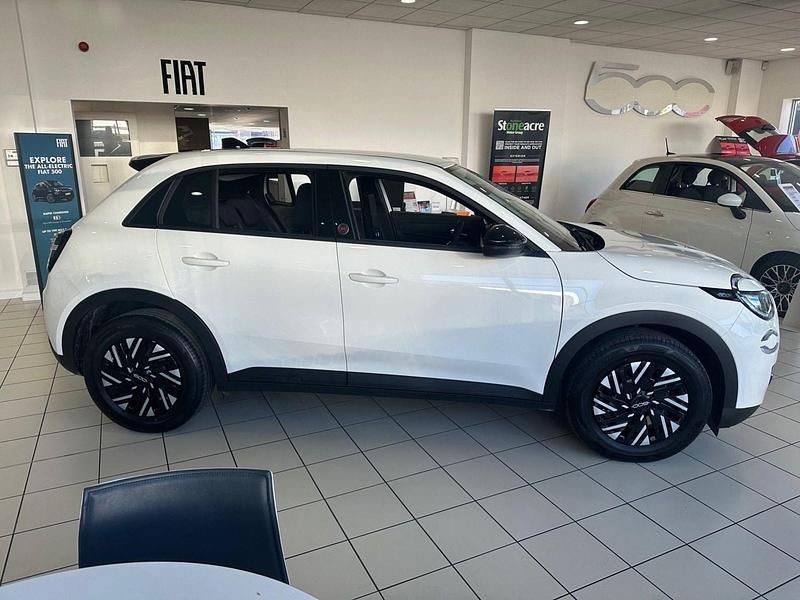 New Fiat 600 Red 114 kW (156 HP) 2025 White SUV