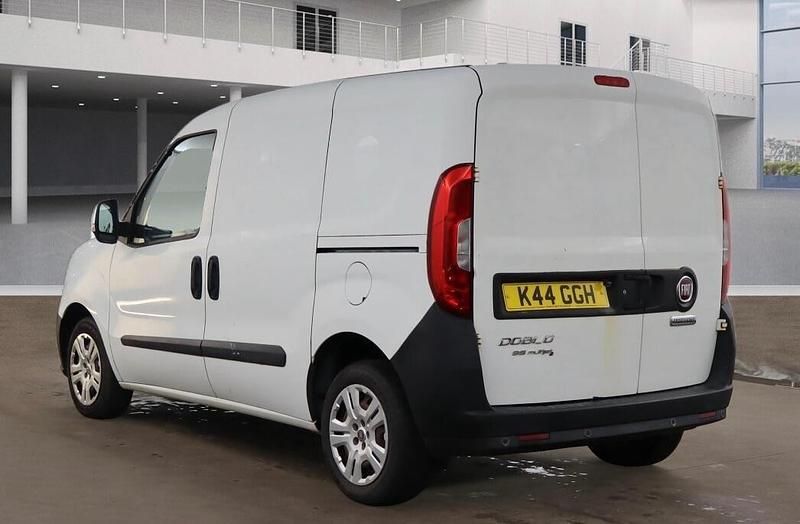 Used Fiat Doblò 2017 White MPV