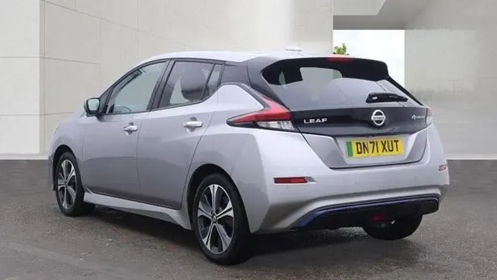 Used Nissan Leaf Tekna 110 kW (150 HP) 2021 Hatchback