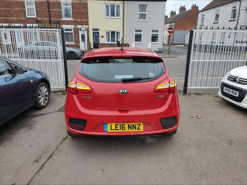 Used Kia Ceed 2016 Red Hatchback
