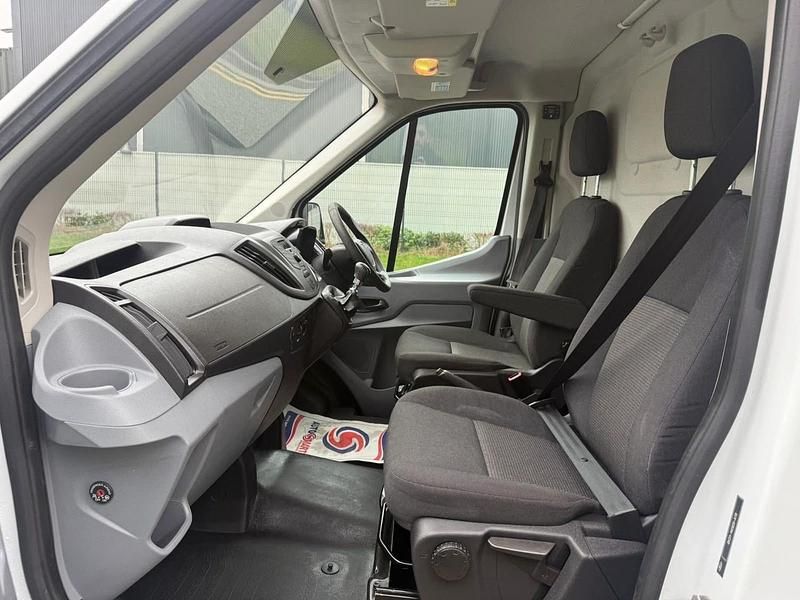 Begagnad Ford Transit 130 HK (95 kW) 2018 Vit Van