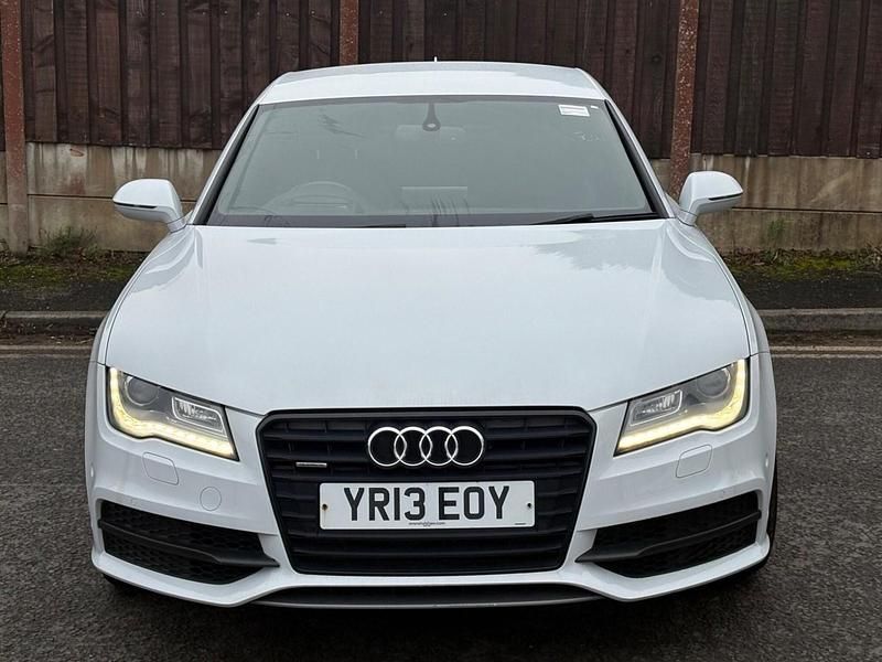 Used Audi A7 Sportback Design 204 HP (150 kW) 2013 White Hatchback