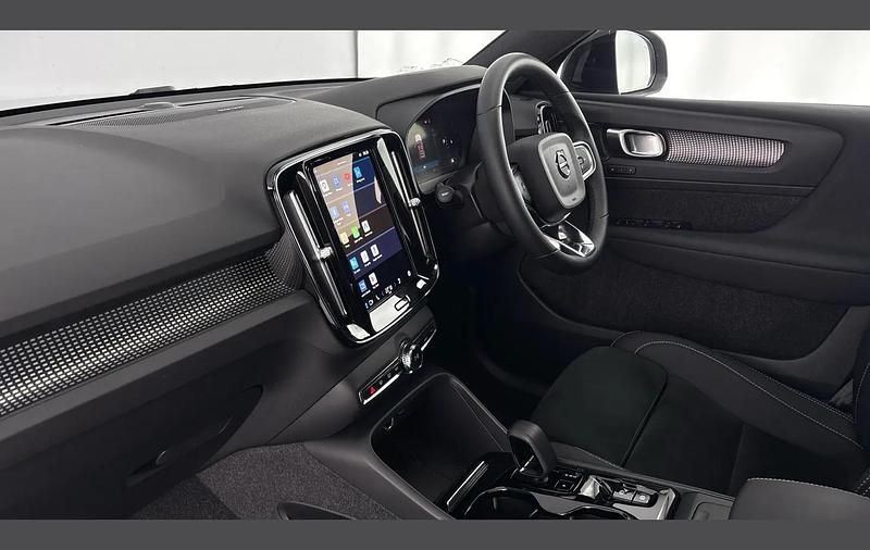 Used Volvo XC40 Ultimate 194 HP (142 kW) 2023 Blue SUV