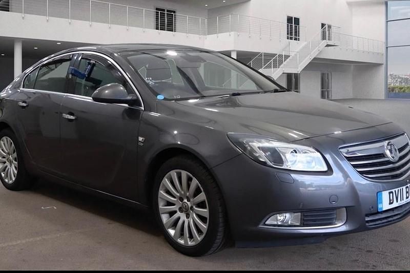 Grey Used 2011 Vauxhall Insignia Elite Hatchback | £2,295 (Good price) - Image 1/1
