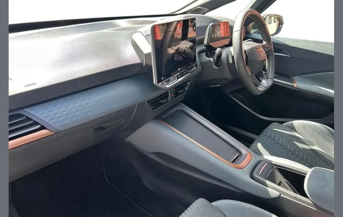 Used Cupra Born e-Boost 239 kW (326 HP) 2025 Blue Hatchback