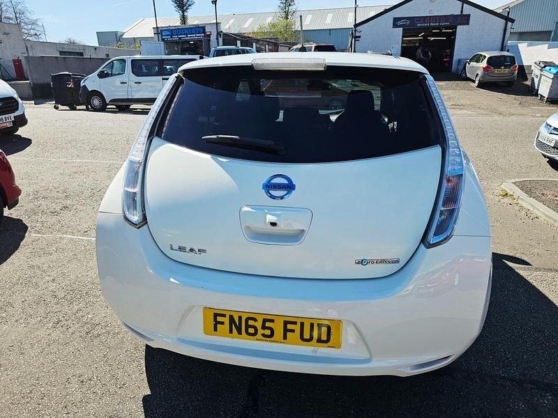 Usado Nissan Leaf Tekna 80 kW (109 HP) 2015 Branco Citadino