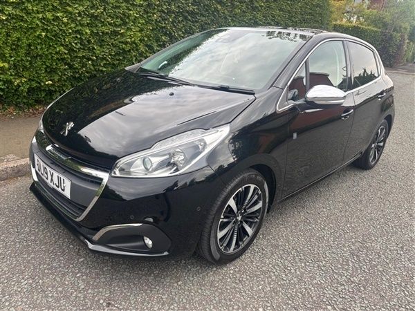 Black Used 2019 Peugeot 208 S Hatchback | £6,995 (Fair price) - Image 1/1