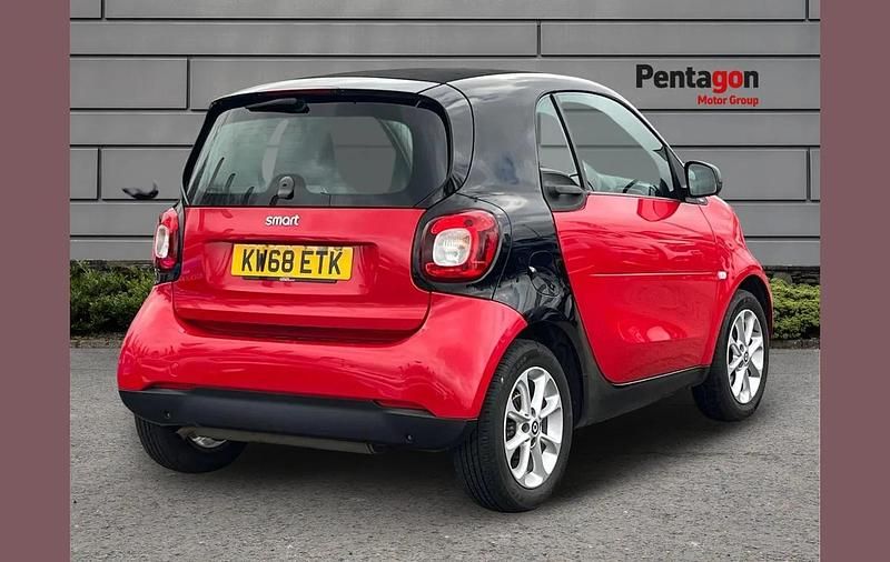 Used Smart ForTwo Coupé Passion 71 HP (52 kW) 2019 Black Coupe