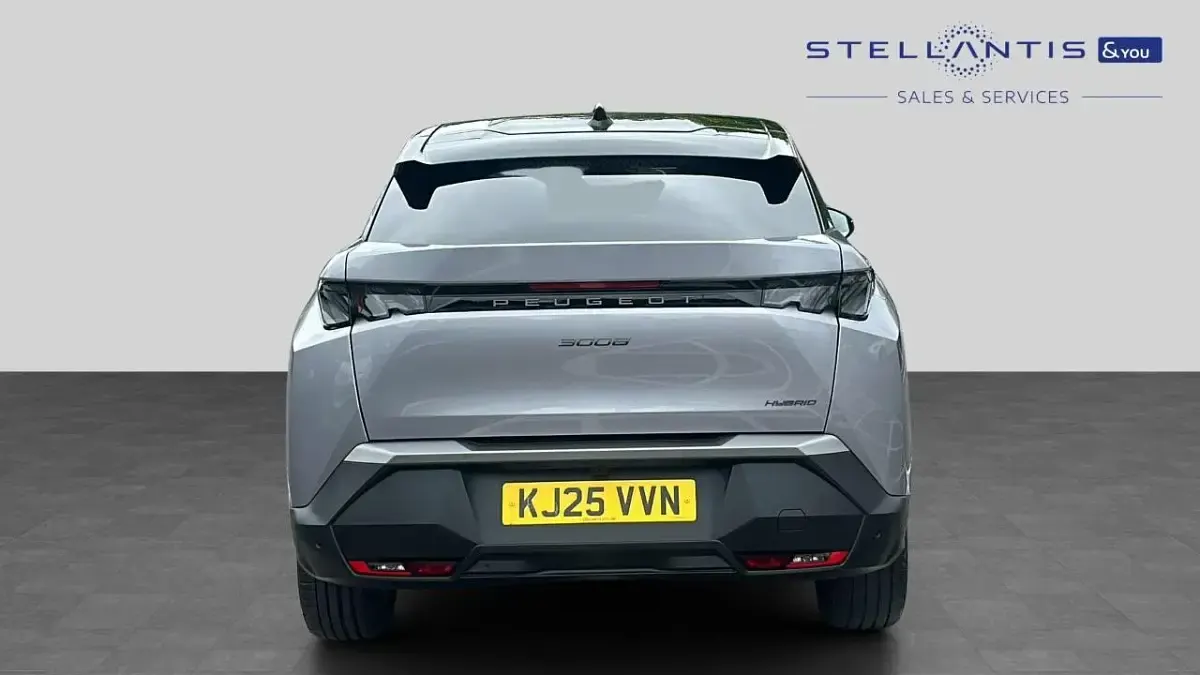 Used Peugeot 3008 GT 143 HP (105 kW) 2025 Grey SUV