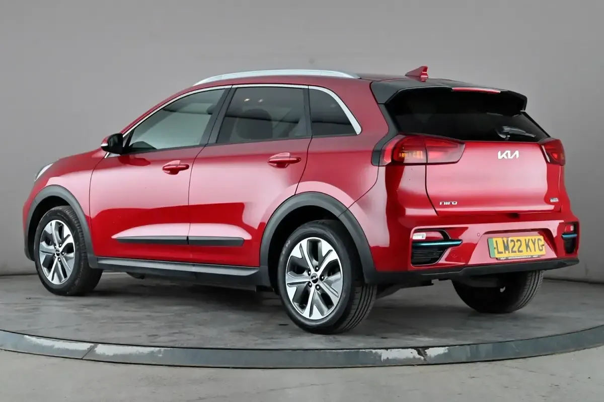 Used Kia Niro 150 kW (204 HP) 2022 Red SUV