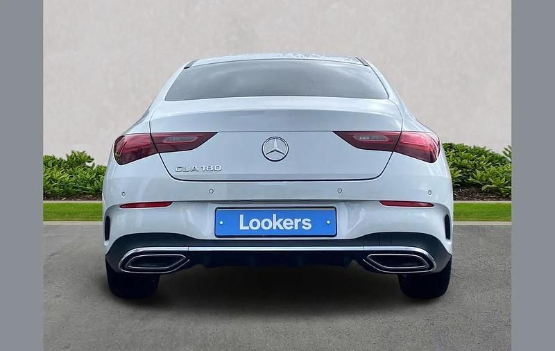 Used Mercedes CLA180 Executive 150 HP (110 kW) 2024 White Sedan