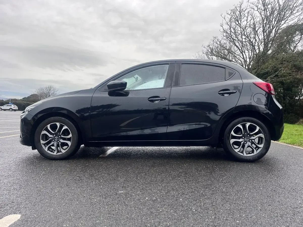 Used Mazda 2 Inclusive 90 HP (66 kW) 2019 Black Hatchback