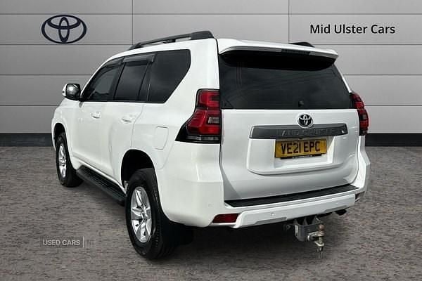 Used Toyota Land Cruiser Active 204 HP (150 kW) 2021 White Estate