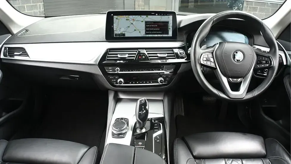 Used BMW 540 Comfort Edition 328 HP (241 kW) 2023 Grey Estate