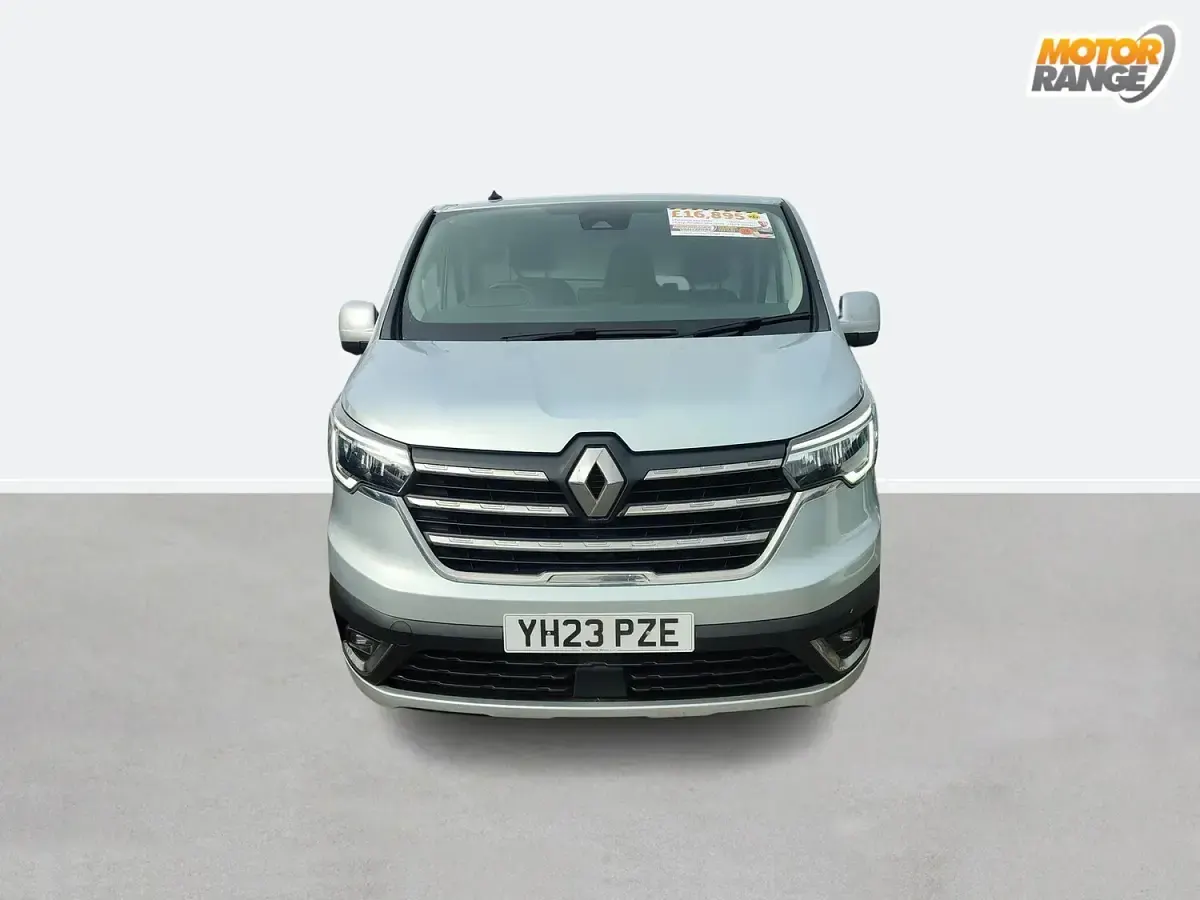 Used Renault Trafic 130 HP (95 kW) 2023 Grey MPV