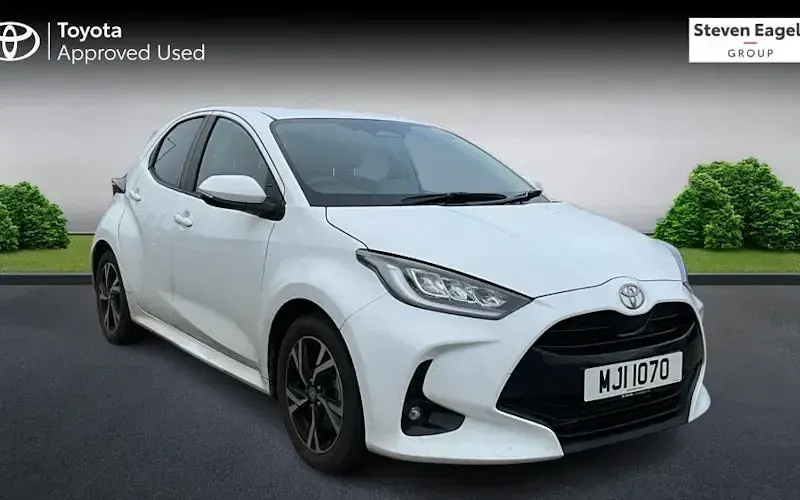 Used Toyota Yaris Design 116 HP (85 kW) 2025 Hatchback