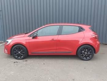 Used Renault Clio V Evolution 145 HP (106 kW) 2023 Red Hatchback