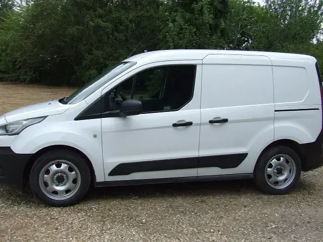 Used Ford Transit 100 HP (73 kW) 2019 White Van