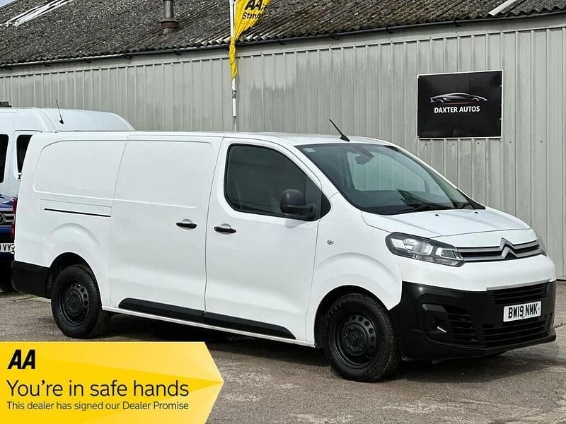 Used Citroën Dispatch 2019 White MPV
