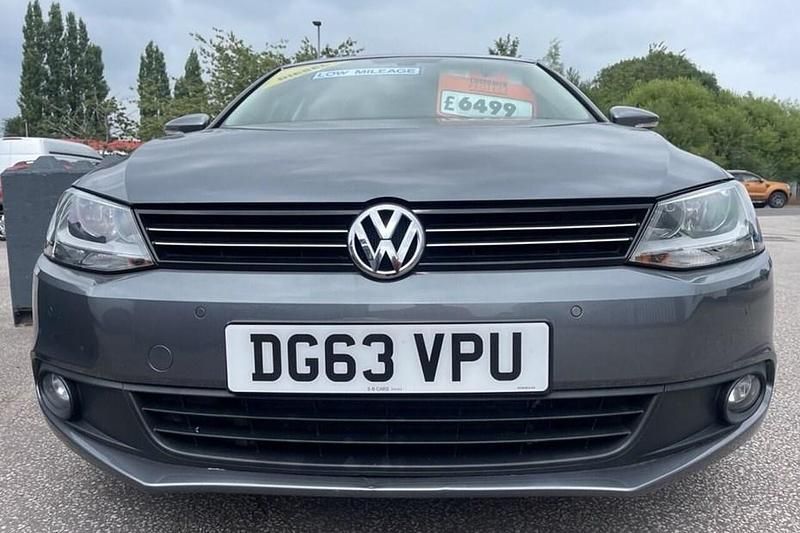 Grey Used 2013 VW Jetta Edition Sedan | £6,499 (Good price) - Image 1/1