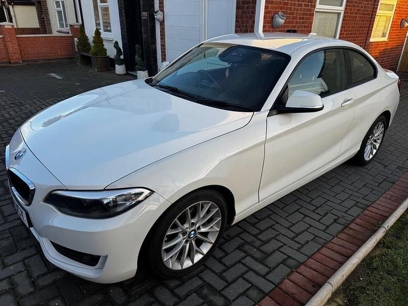 Used BMW 220 2014 White Coupe