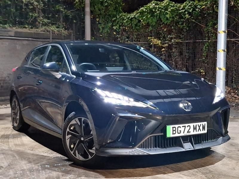 Black Used 2022 MG MG4 EV SE Hatchback | £15,498 (Fair price) - Image 1/4