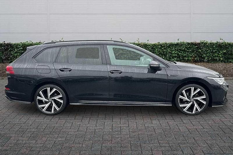 Used VW Golf VIII R-line 150 HP (110 kW) 2022 Black Estate