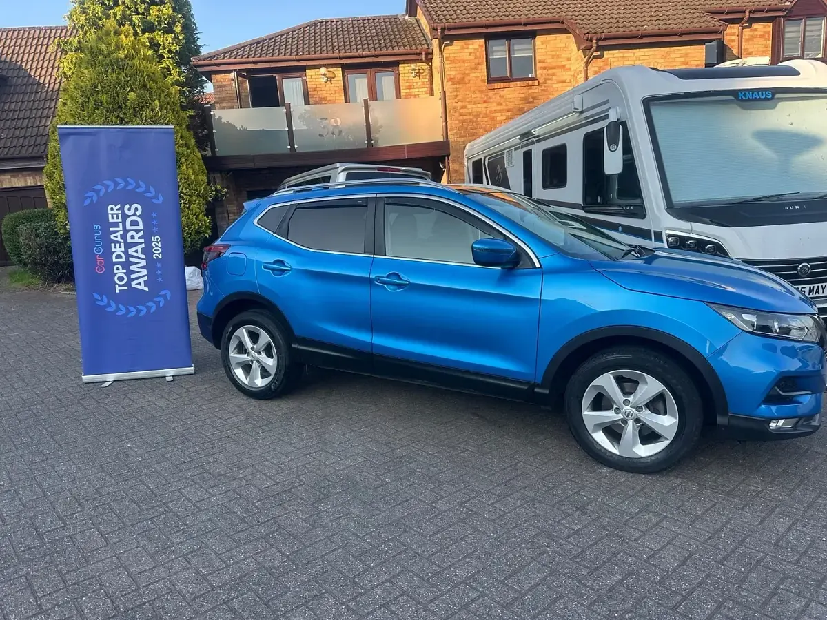 Used Nissan Qashqai Acenta 110 HP (80 kW) 2017 Blue SUV