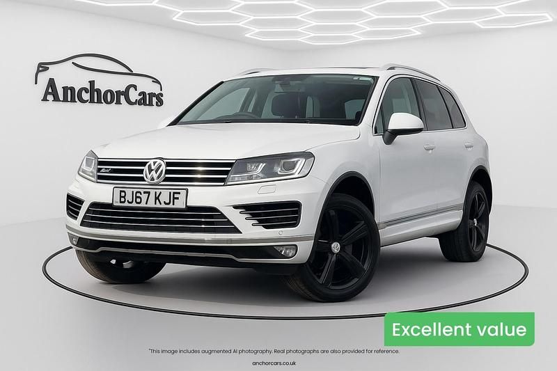 White Used 2017 VW Touareg R-line Plus SUV | £17,302 (Super price) - Image 1/4