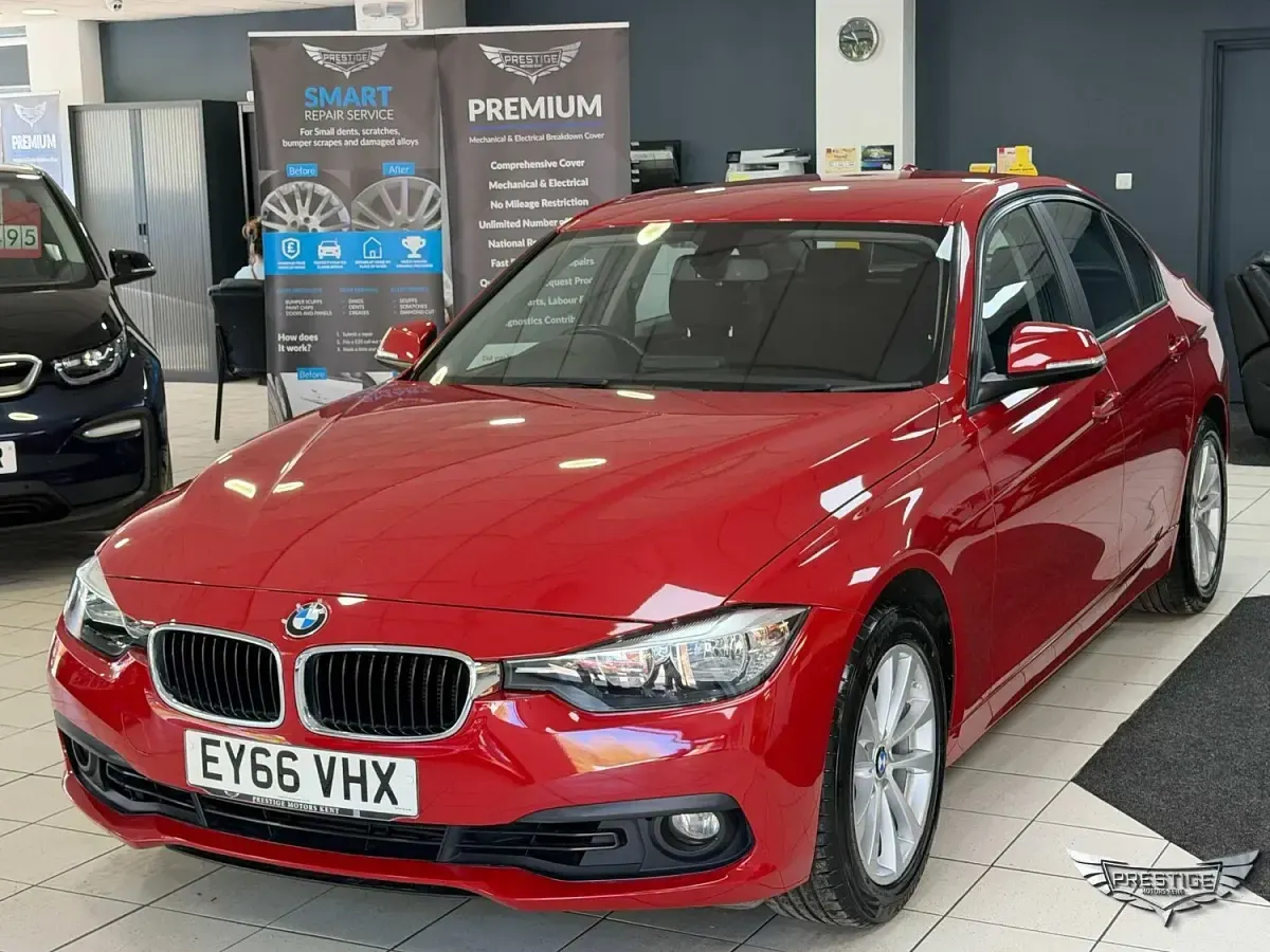 Used BMW 318 Executive 2016 Red Sedan