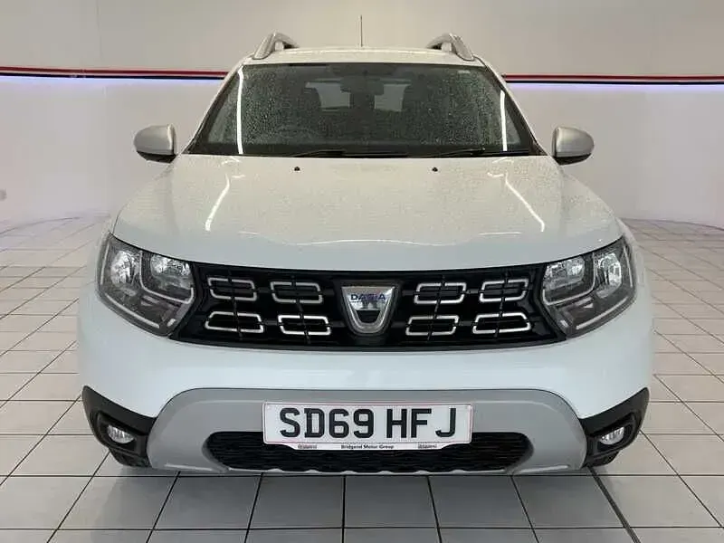 Used Dacia Duster Comfort 128 HP (94 kW) 2019 White SUV
