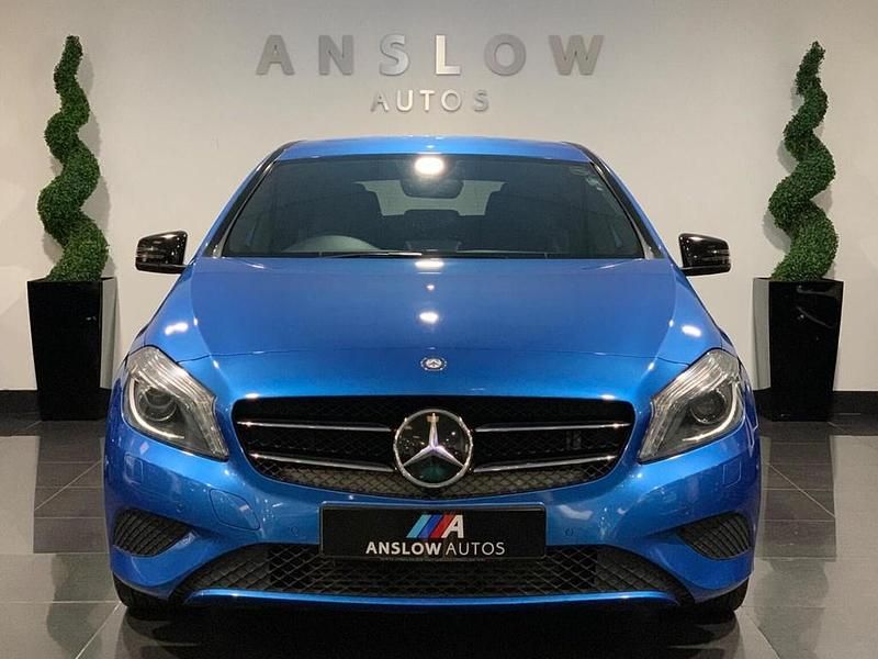 Used Mercedes A200 156 HP (114 kW) 2015 Blue Hatchback