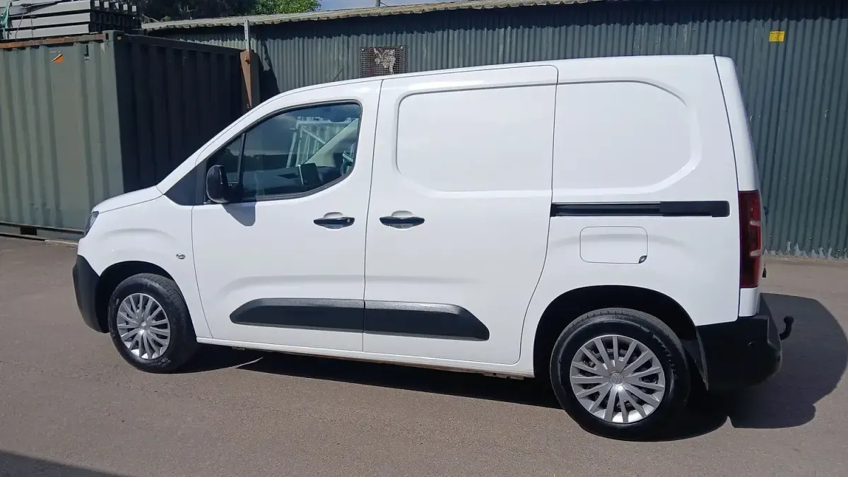 Used Citroën Berlingo 2021 White MPV