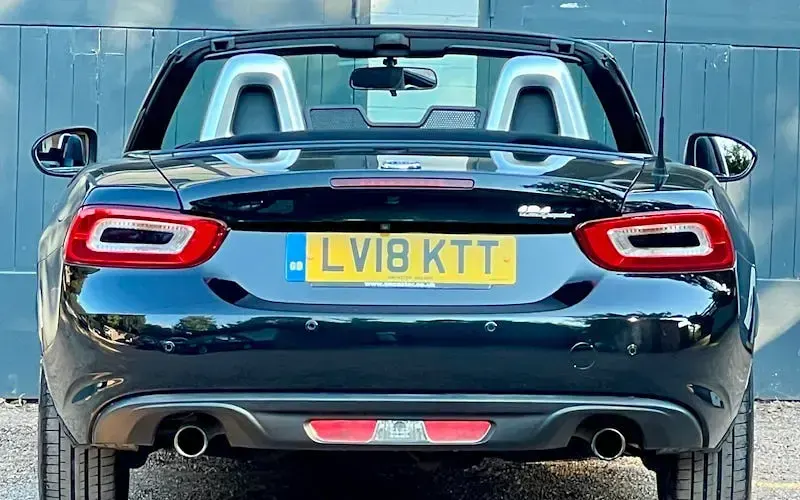 Used Fiat 124 Spider Lusso 140 HP (102 kW) 2017 Black Cabriolet