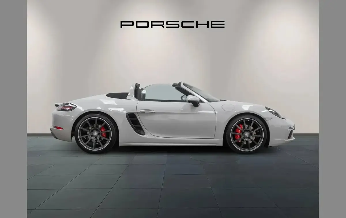 Used Porsche Boxster 344 HP (253 kW) 2021 Grey Cabriolet