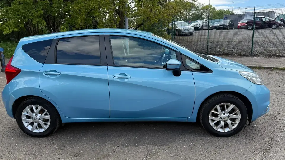 Used Nissan Note Acenta 80 HP (58 kW) 2015 Blue Hatchback