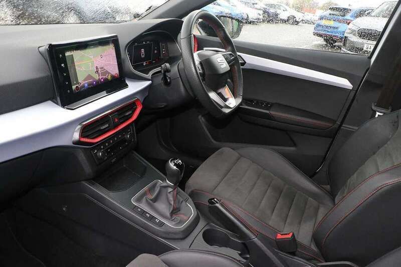 Image 2/4