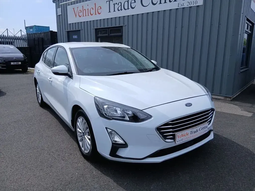 Usado Ford Focus Titanium 120 HP (88 kW) 2020 Branco Citadino