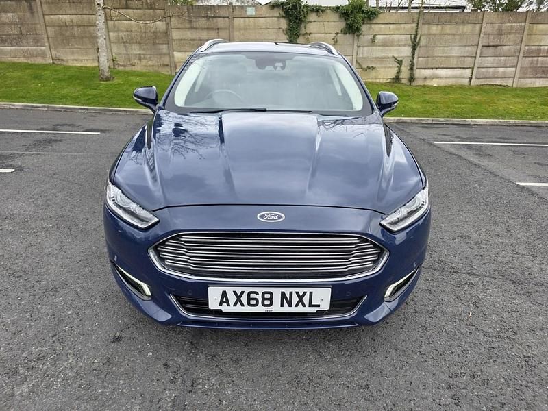 Usado Ford Mondeo Titanium 150 HP (110 kW) 2018 Azul Carrinha