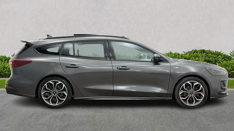 Used Ford Focus ST-Line X 2025 Grey Estate