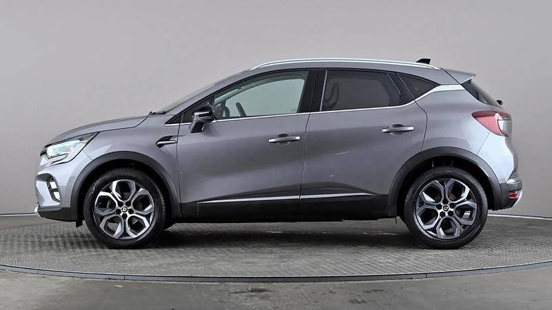 Used Renault Captur Techno 91 HP (66 kW) 2022 Grey SUV