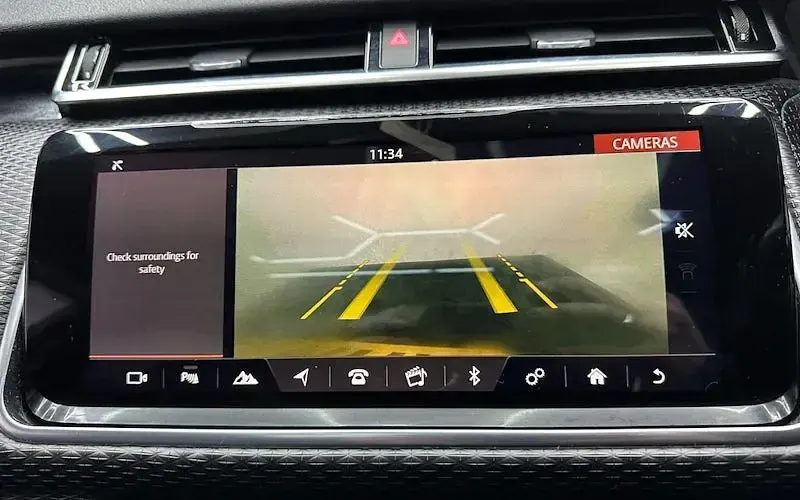 Used Land Rover Range Rover Velar SE Dynamic 241 HP (177 kW) 2020 SUV