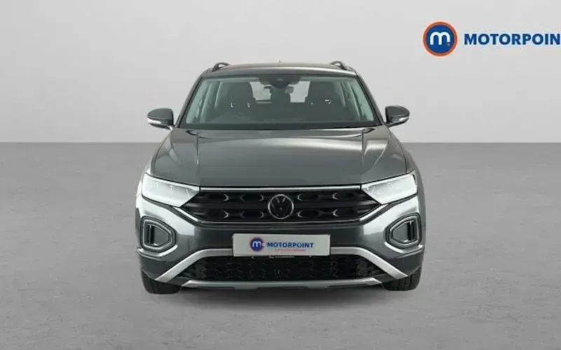 Used VW T-Roc Life 110 HP (80 kW) 2024 Grey SUV