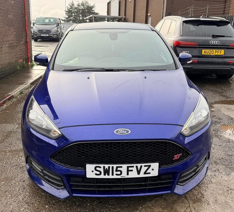 Used Ford Focus ST 2015 Blue Hatchback