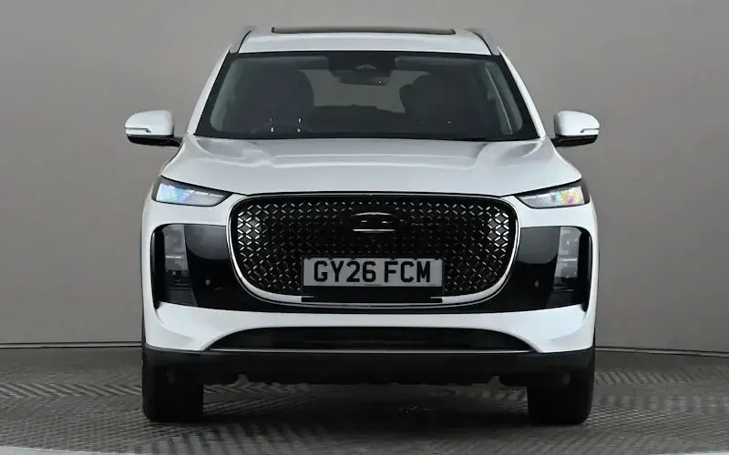 New Chery Tiggo 8 197 HP (144 kW) 2025 White SUV