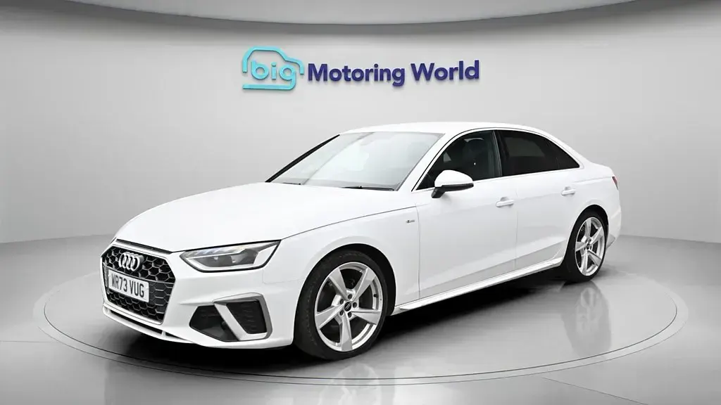 Usado Audi A4 S-Line 150 HP (110 kW) 2023 Branco Sedan