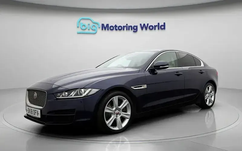 Used Jaguar XE Portfolio 250 HP (183 kW) 2018 Blue Sedan