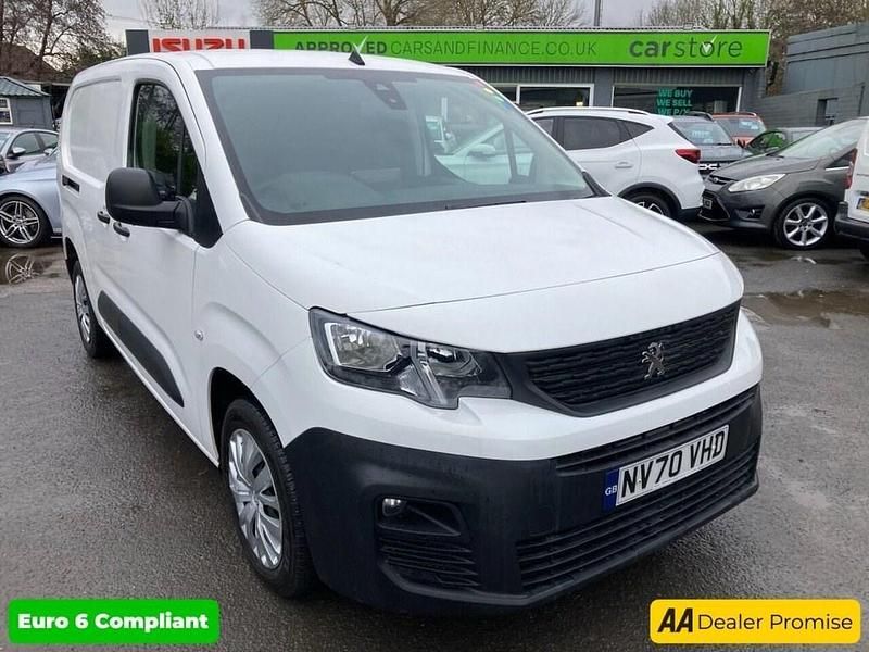 Used Peugeot Partner 2021 White MPV