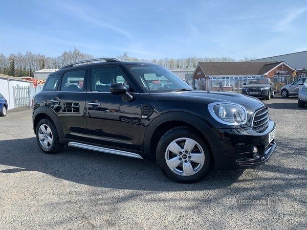 Black Used 2018 Mini Cooper D Countryman SUV | £10,995 (Fair price) - Image 1/4