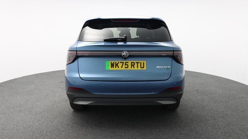 New MG MG5 EV Trophy 169 kW (231 HP) 2025 Blue Estate